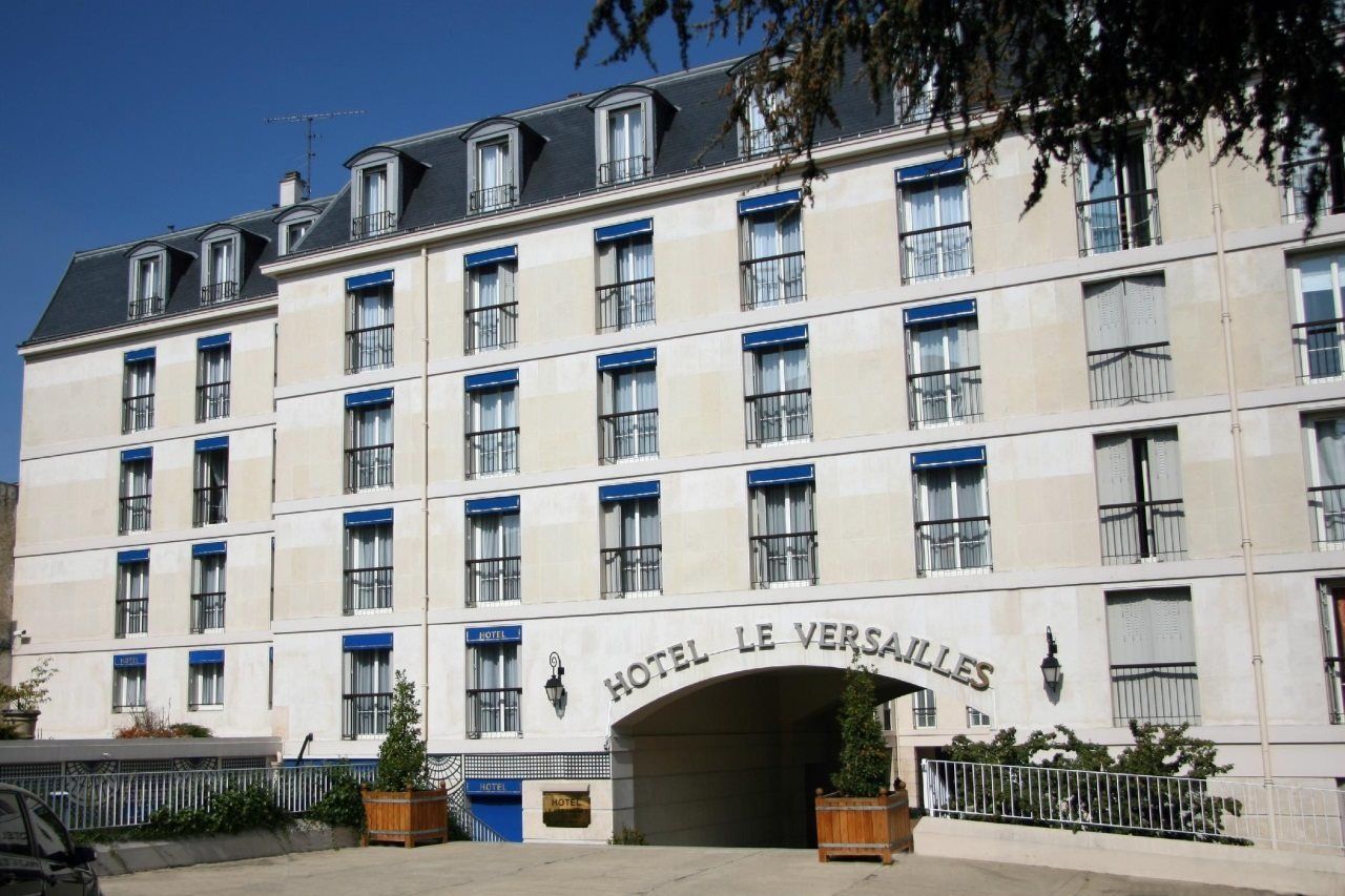 ホテル ル ヴェルサイユ ベルサイユ エクステリア 写真
